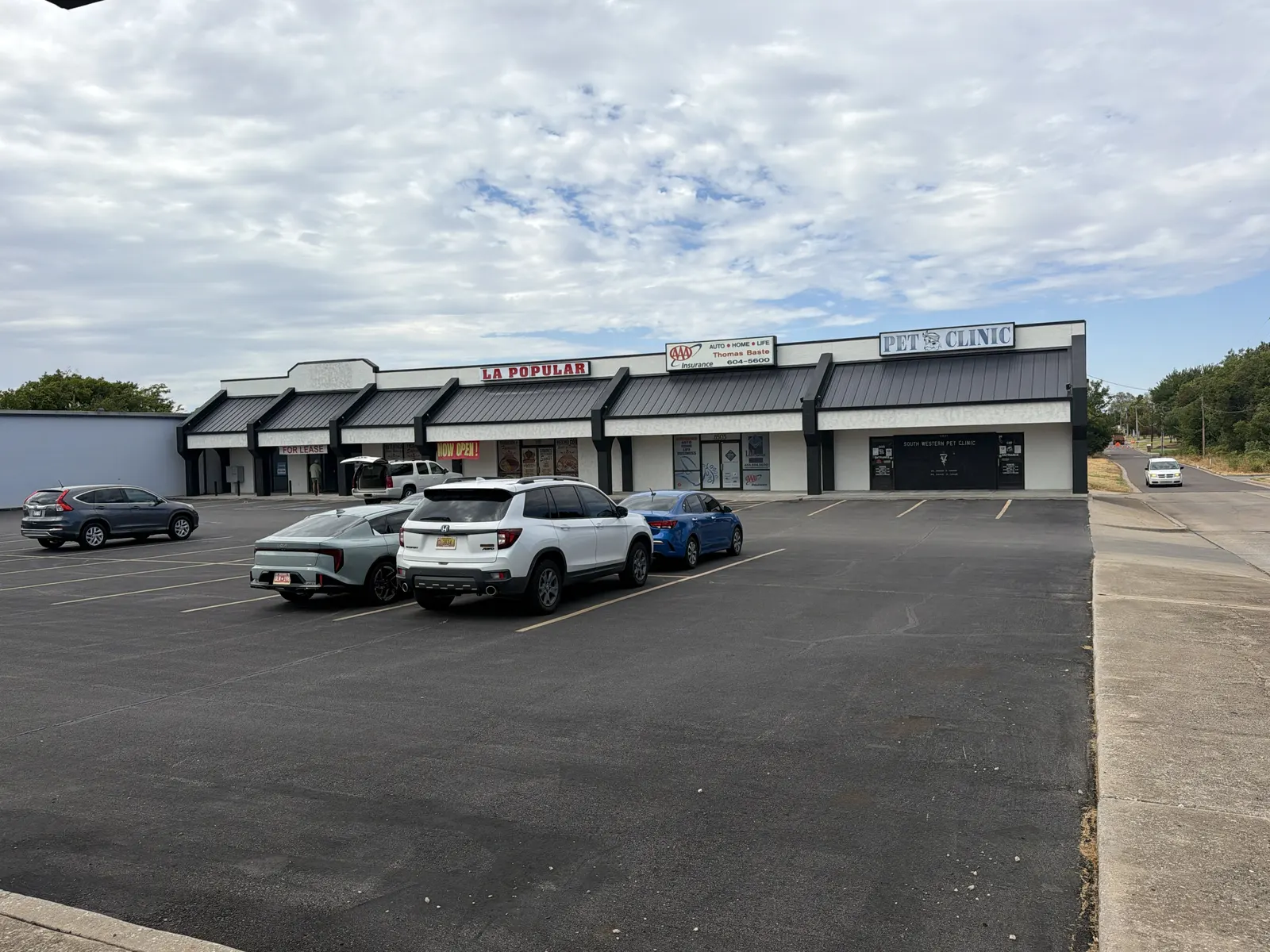 Storefronts at Western Center